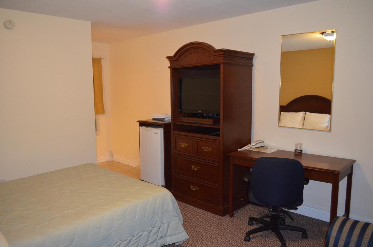 Mohawk Motel Brantford Phòng bức ảnh